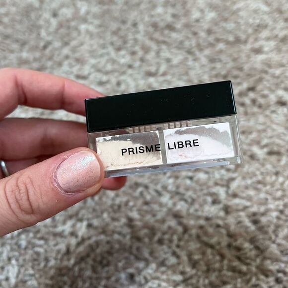 Givenchy Prisme Libre Powder - Shade 3 Voile Rose - Picture 2 of 6
